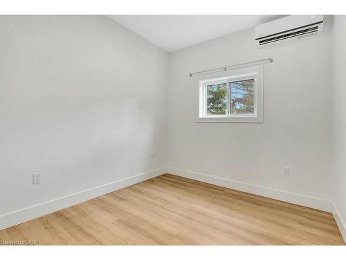 C-67 Kimberly Crescent, Kitchener, ON - Indoor Photo Showing Other Room