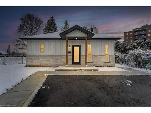 C-67 Kimberly Crescent, Kitchener, ON - Outdoor