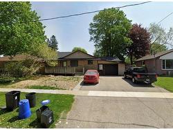 986 Heather Street  Woodstock, ON N4S 4W5