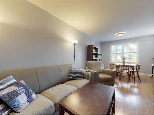 597 Speyer Circle, Milton, ON - Indoor Photo Showing Living Room