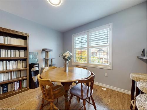 597 Speyer Circle, Milton, ON - Indoor Photo Showing Dining Room