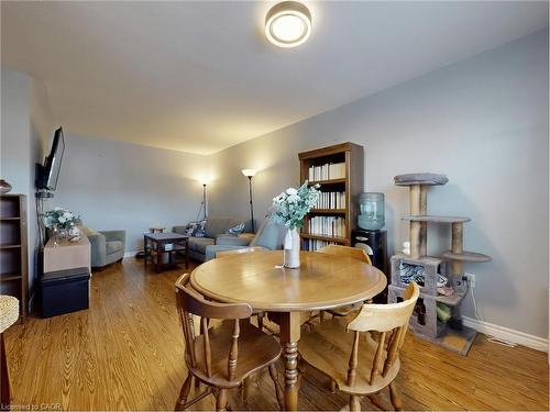 597 Speyer Circle, Milton, ON - Indoor Photo Showing Dining Room