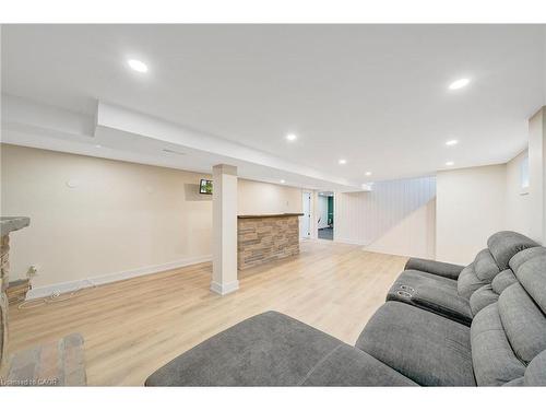 72 West 25Th Street, Hamilton, ON - Indoor