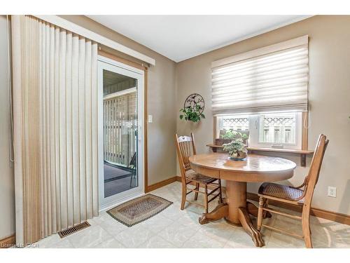 2 Falls Crescent, Simcoe, ON - Indoor Photo Showing Dining Room