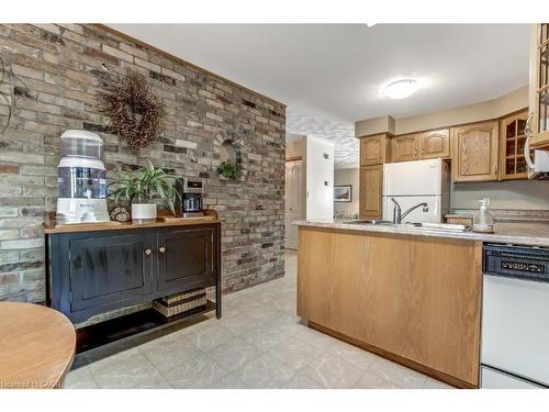 2 Falls Crescent, Simcoe, ON - Indoor Photo Showing Kitchen
