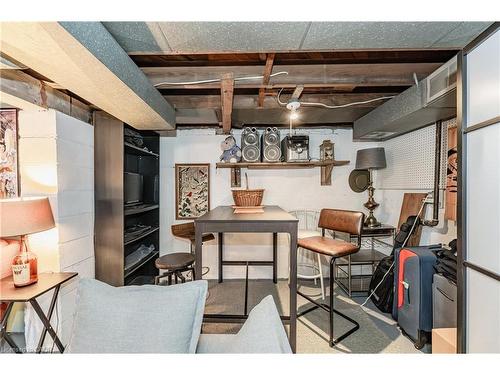 131 Adeline Avenue, Hamilton, ON - Indoor Photo Showing Other Room