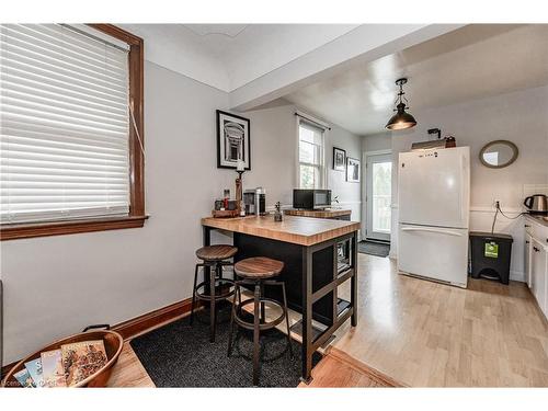 131 Adeline Avenue, Hamilton, ON - Indoor