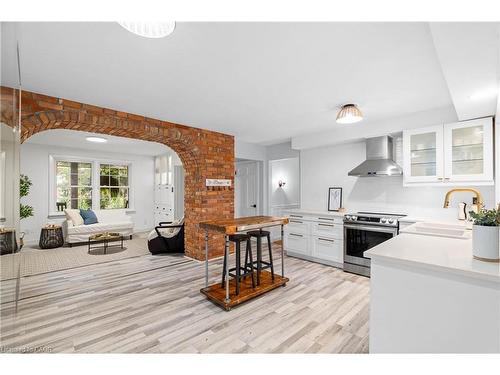 296 Edgehill Drive, Kitchener, ON - Indoor Photo Showing Other Room