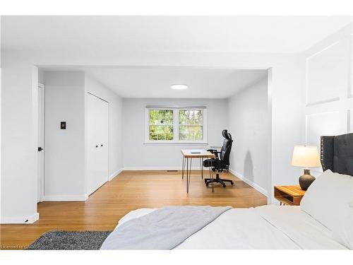 296 Edgehill Drive, Kitchener, ON - Indoor Photo Showing Bedroom