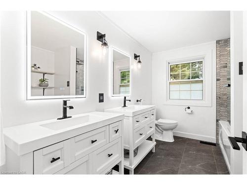 296 Edgehill Drive, Kitchener, ON - Indoor Photo Showing Bathroom
