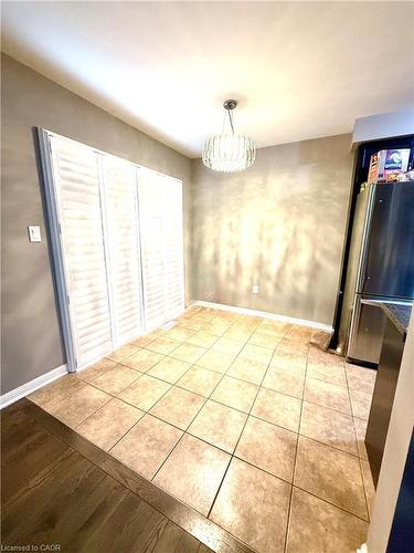 183 Chase Crescent, Cambridge, ON - Indoor Photo Showing Other Room