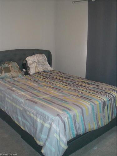 7-625 Blackbridge Road, Cambridge, ON - Indoor Photo Showing Bedroom