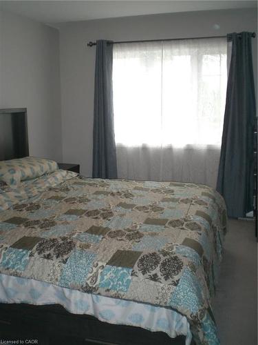 7-625 Blackbridge Road, Cambridge, ON - Indoor Photo Showing Bedroom