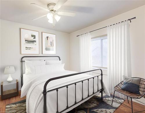 155 Wellington Street N, Kitchener, ON - Indoor Photo Showing Bedroom
