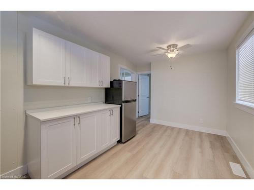 155 Wellington Street N, Kitchener, ON - Indoor Photo Showing Kitchen