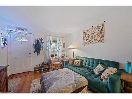 22 Agnes Street, Hamilton, ON - Indoor Photo Showing Other Room