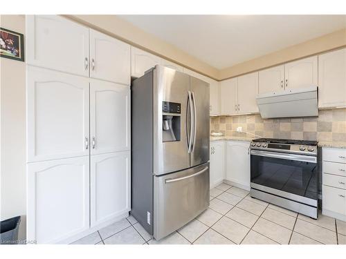 263 Hepburn Crescent, Hamilton, ON - Indoor Photo Showing Kitchen