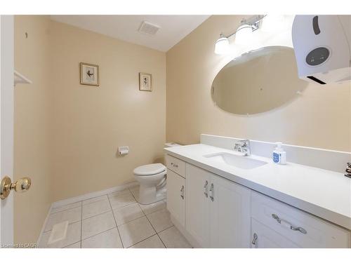 263 Hepburn Crescent, Hamilton, ON - Indoor Photo Showing Bathroom
