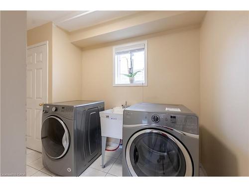 263 Hepburn Crescent, Hamilton, ON - Indoor Photo Showing Laundry Room