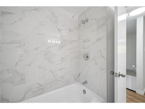 179 Traynor Avenue, Kitchener, ON - Indoor Photo Showing Bathroom