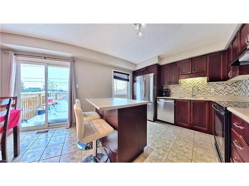 206 Westmeadow Drive, Kitchener, ON - Indoor Photo Showing Kitchen With Stainless Steel Kitchen