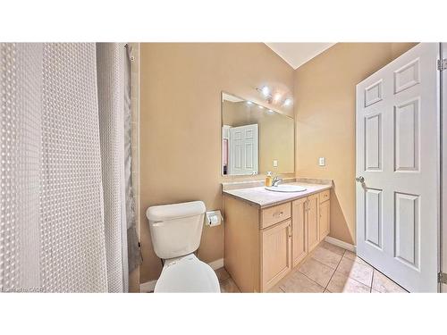 206 Westmeadow Drive, Kitchener, ON - Indoor Photo Showing Bathroom