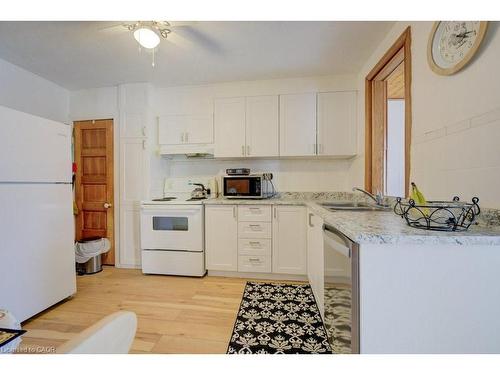 458 Upper Wentworth Street, Hamilton, ON - Indoor Photo Showing Kitchen With Double Sink
