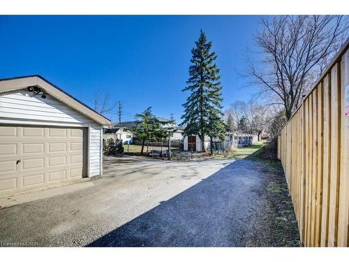 458 Upper Wentworth Street, Hamilton, ON - Outdoor