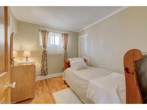 458 Upper Wentworth Street, Hamilton, ON - Indoor Photo Showing Bedroom