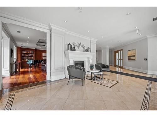 706-223 Erb Street W, Waterloo, ON - Indoor With Fireplace