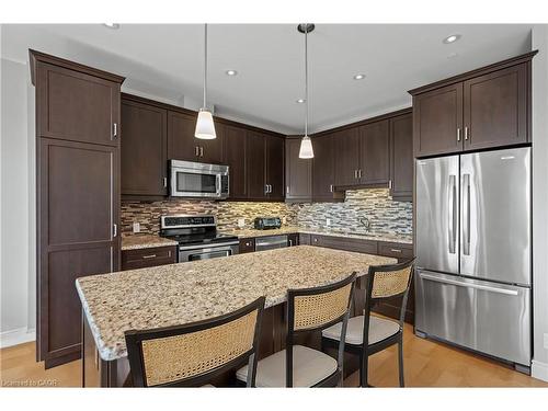 706-223 Erb Street W, Waterloo, ON - Indoor Photo Showing Kitchen With Stainless Steel Kitchen With Upgraded Kitchen
