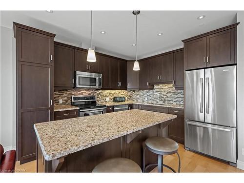 706-223 Erb Street W, Waterloo, ON - Indoor Photo Showing Kitchen With Stainless Steel Kitchen With Upgraded Kitchen
