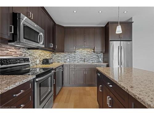 706-223 Erb Street W, Waterloo, ON - Indoor Photo Showing Kitchen With Stainless Steel Kitchen With Upgraded Kitchen