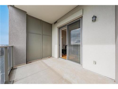 706-223 Erb Street W, Waterloo, ON - Outdoor With Exterior