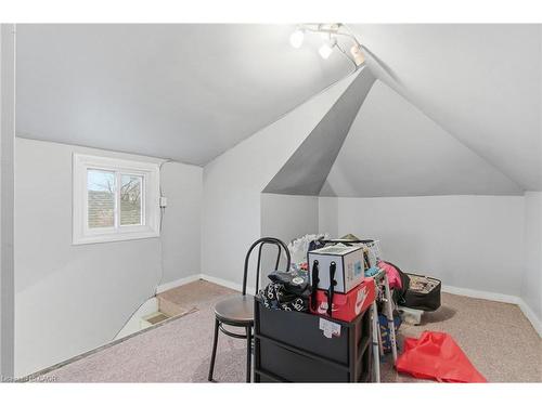 196 Avondale Street, Hamilton, ON - Indoor Photo Showing Other Room