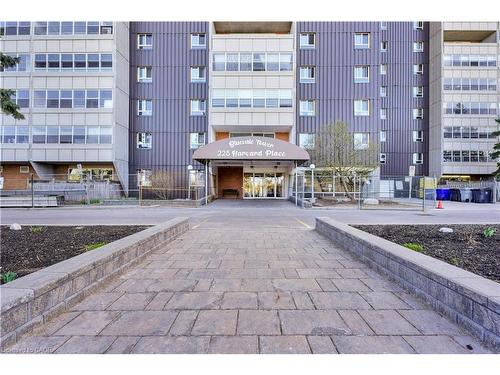 809-225 Harvard Place, Waterloo, ON - Outdoor