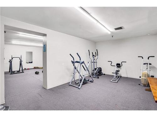 809-225 Harvard Place, Waterloo, ON - Indoor Photo Showing Gym Room
