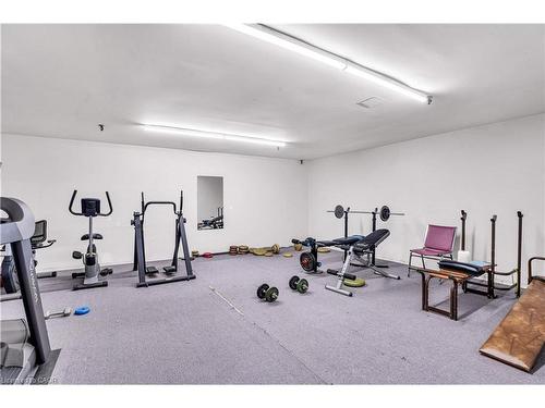 809-225 Harvard Place, Waterloo, ON - Indoor Photo Showing Gym Room