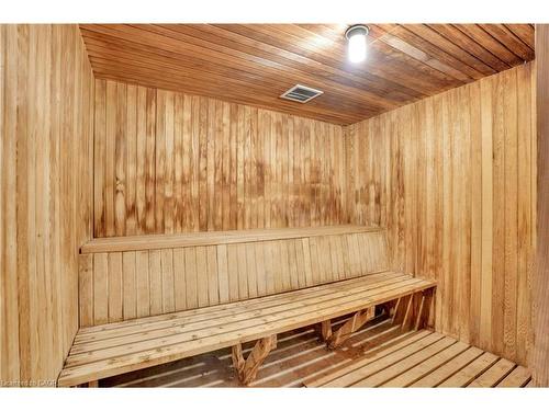 809-225 Harvard Place, Waterloo, ON - Indoor Photo Showing Other Room