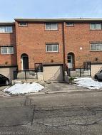 29-201 Silvercreek Parkway N Guelph, ON N1H 3T4