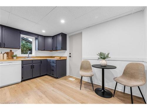 11 Ford Street, Hamilton, ON - Indoor Photo Showing Kitchen