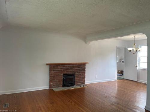903 Danforth Place, Burlington, ON - Indoor Photo Showing Living Room With Fireplace