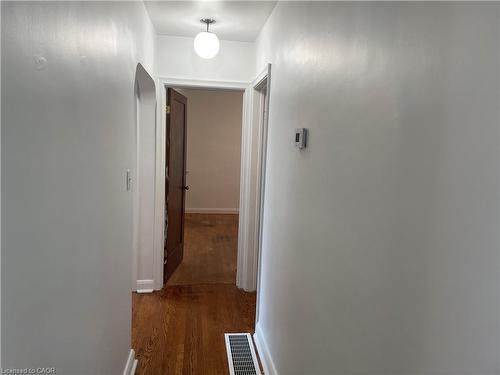 903 Danforth Place, Burlington, ON - Indoor Photo Showing Other Room