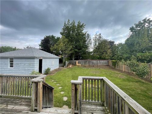 903 Danforth Place, Burlington, ON - Outdoor With Backyard