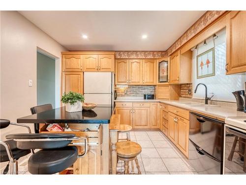 271 Haller Crescent, Caledonia, ON - Indoor Photo Showing Other Room