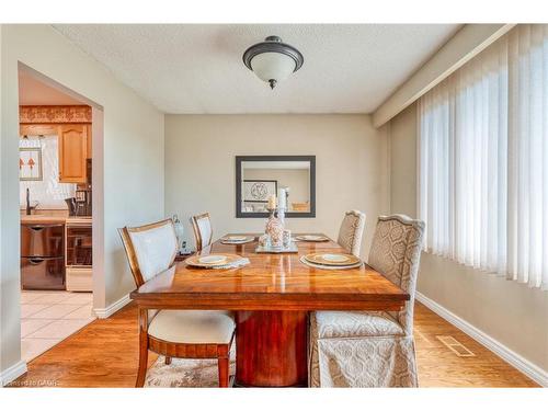 271 Haller Crescent, Caledonia, ON - Indoor Photo Showing Dining Room