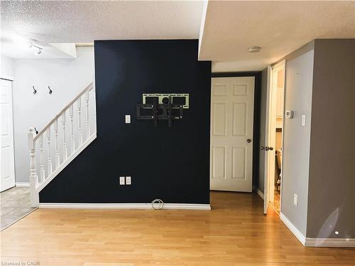 20 Daybreak Drive, London, ON - Indoor Photo Showing Other Room