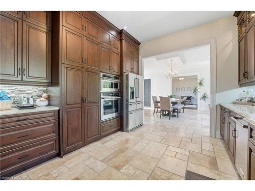 855 Avenue Road, Cambridge, ON - Indoor Photo Showing Kitchen