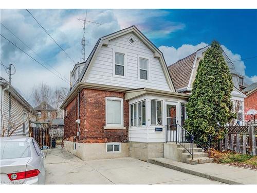 12 Baker Street, Hamilton, ON - Outdoor