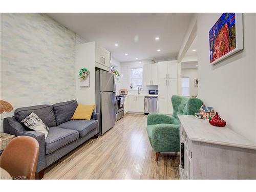 12 Baker Street, Hamilton, ON - Indoor